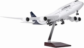 1 150 Scale for Airplanes B747 Lufthansa 2024 Plane Model Collection Plane Presents Static Display Aircraft Models(with Light)