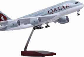 1:180 Scale for A380 Qatar Model Aircraft Collection Decorated with LED Lights Touch Or Sound Control Display Collection(with lamp)