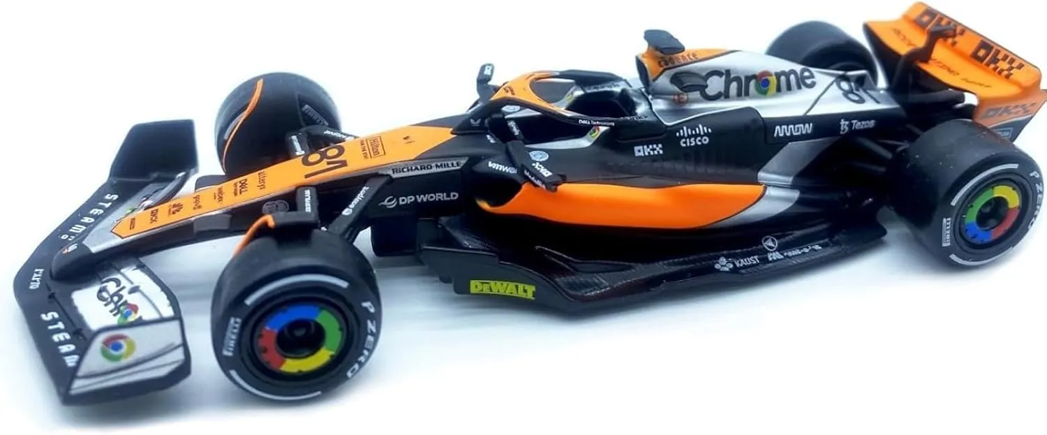 Bburago 1:43 2023 British GP F1MCL60#81 Oscar Alloy Racing Car 1/43 MCL60#81 Formula One Die Cast Adult Collection Vehicles Model Car