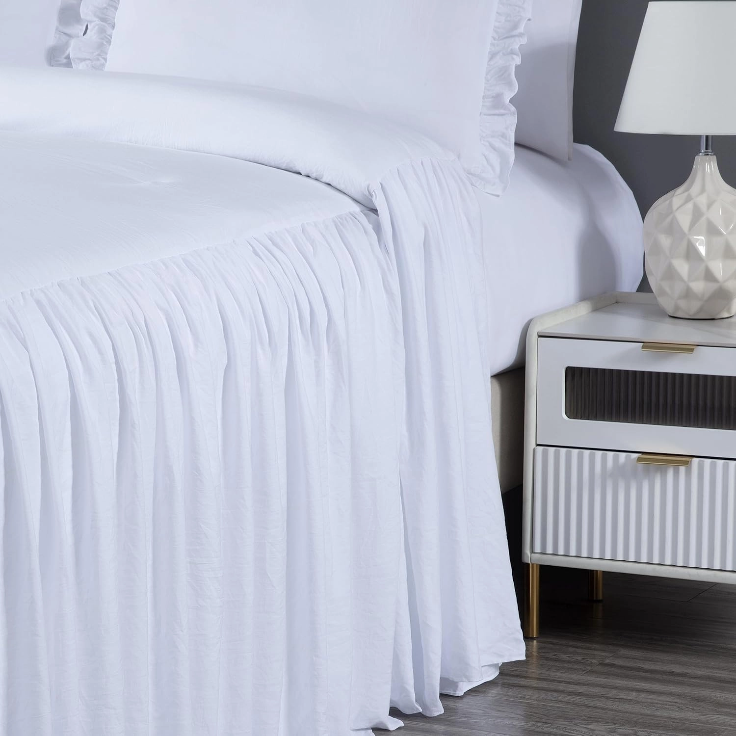 Chezmoi Collection Sinclair 3-Piece Ruffle Skirt Bedspread Set - French Country Chic Farmhouse - Queen, White