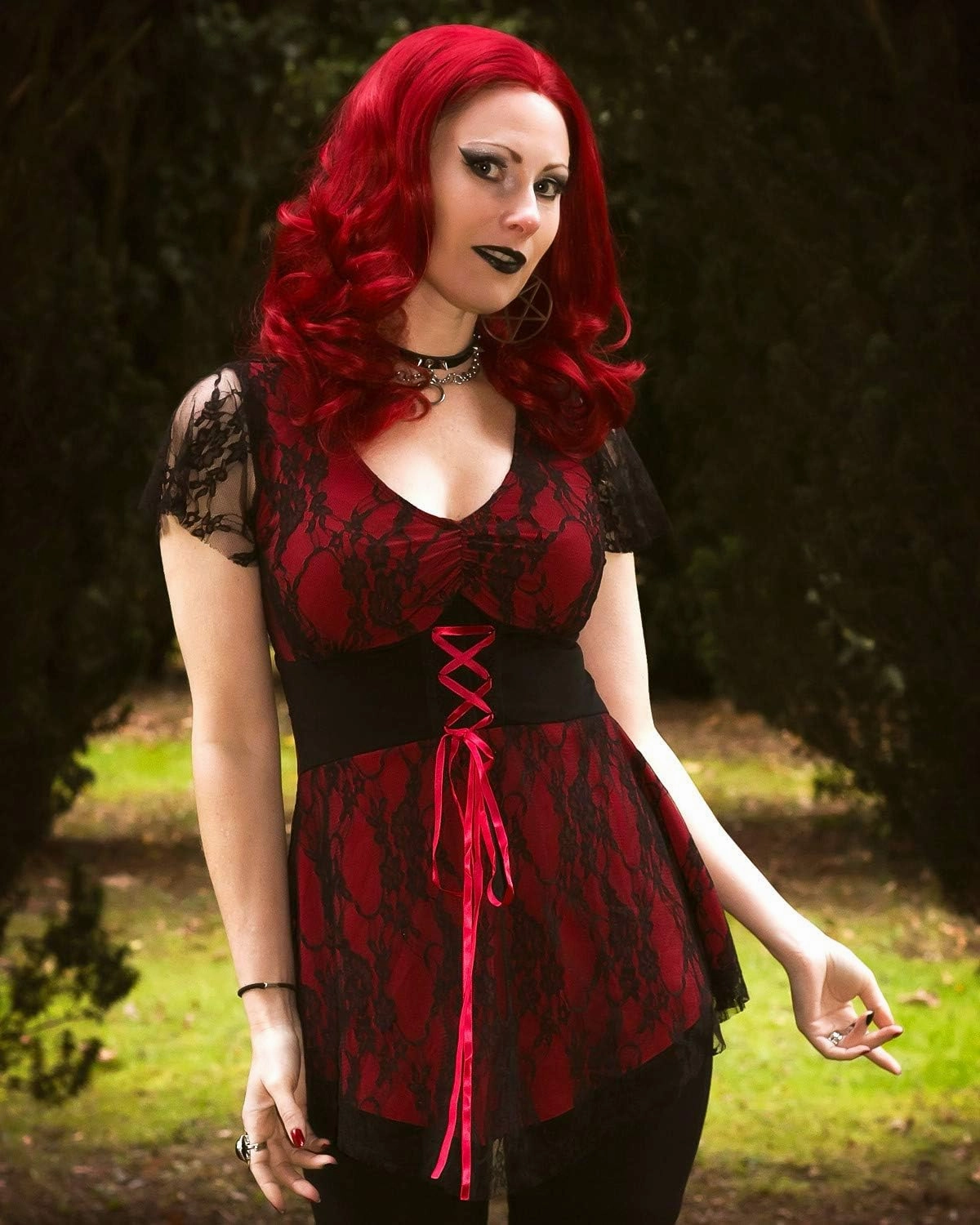 Dare to Wear Sweetheart Corset Top: Romantic Victorian Gothic Women's Lace Chemise for Everyday Halloween Cosplay Festivals