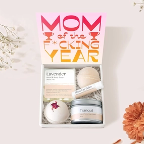 Dear Ava Spa Gifts for Women - Organic Self Care luxury Anti Stress Relaxing Bath and Body Kit Set Basket Box for Her with Heartfelt Card - Birthday Holiday Mothers Day Gifting Idea for Mom