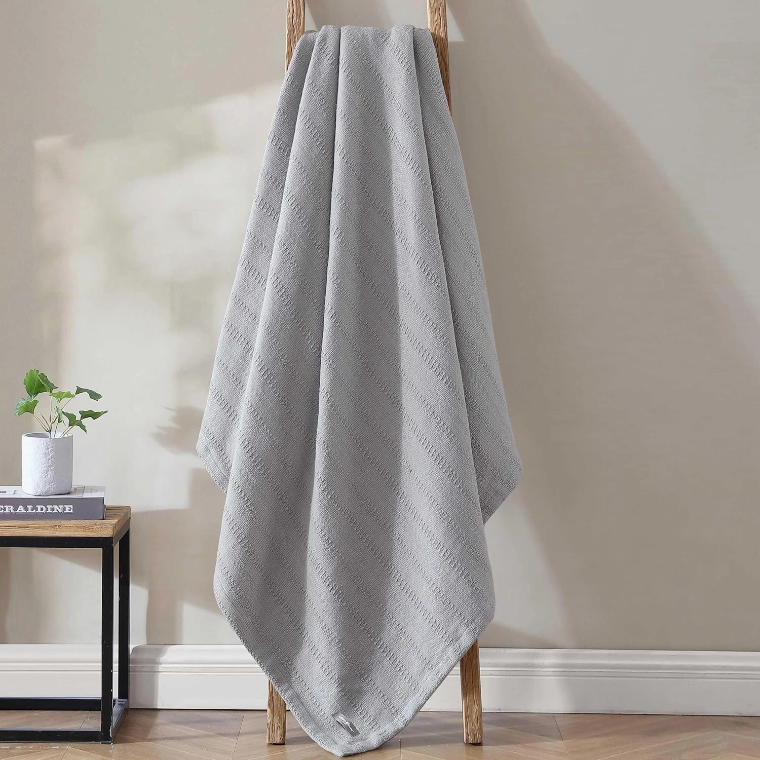 Eddie Bauer - Queen Blanket, Premium Cotton Variegated Weave Bedding, Striped Home Decor, Oeko-Tex Certified (Variegated Weave Stripe Grey, Queen)
