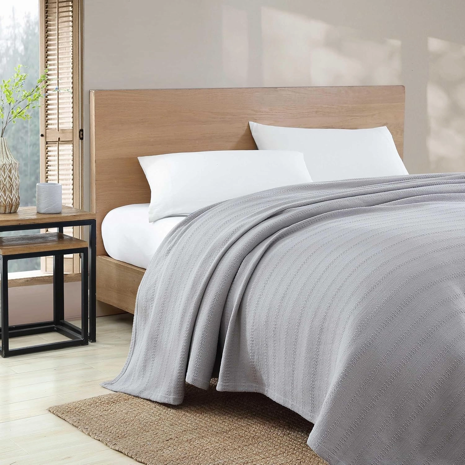Eddie Bauer - Queen Blanket, Premium Cotton Variegated Weave Bedding, Striped Home Decor, Oeko-Tex Certified (Variegated Weave Stripe Grey, Queen)