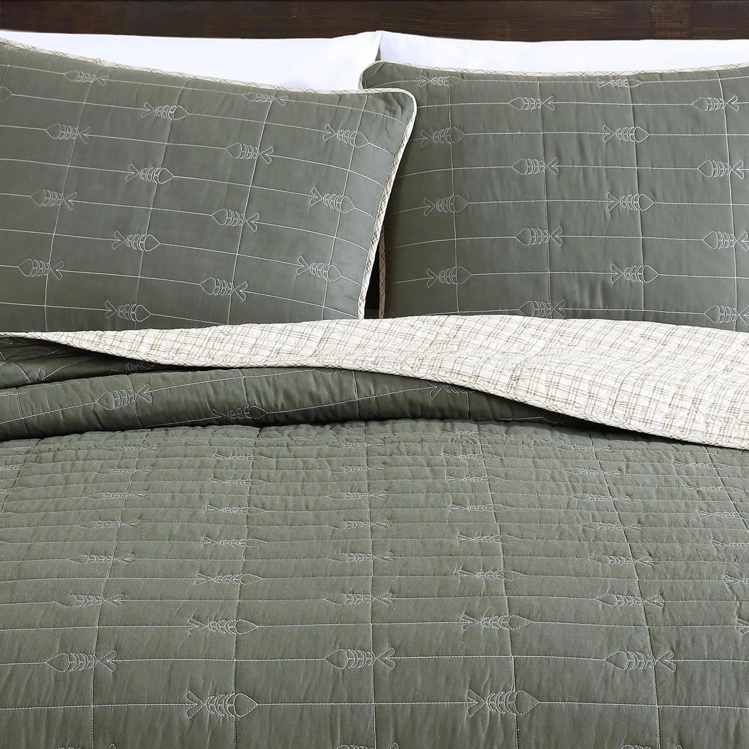 Eddie Bauer - Queen Quilt Set, Reversible Cotton Bedding with Matching Shams, Lightweight Home Decor for All Seasons (Troutdale Green, Queen)
