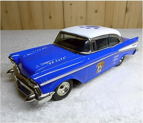 for Chevrolet 1966 1:25 Alloy Simulation Classical Car Model Souvenir Ornaments Display Non-Remote App Controlled Toys