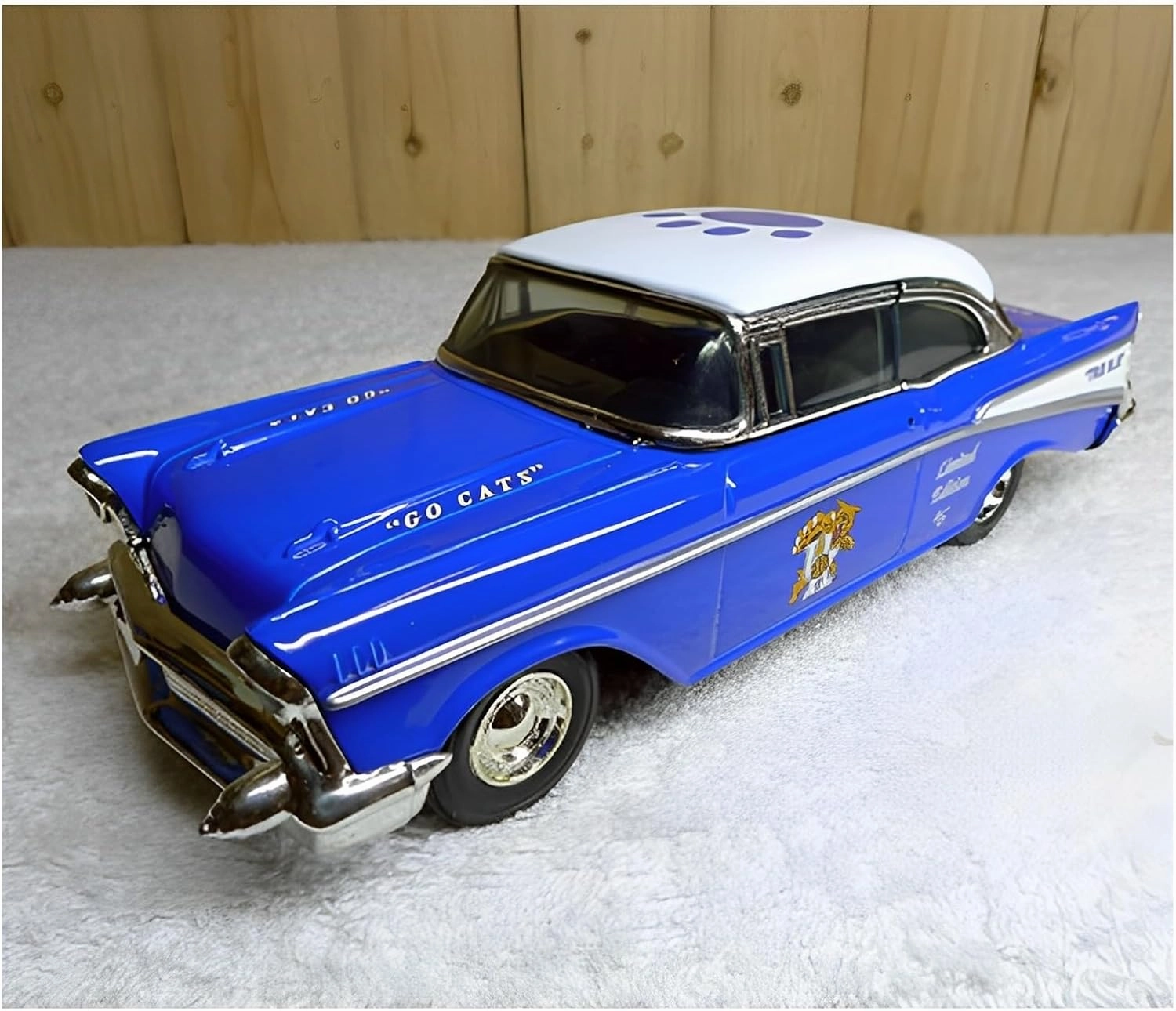 for Chevrolet 1966 1:25 Alloy Simulation Classical Car Model Souvenir Ornaments Display Non-Remote App Controlled Toys