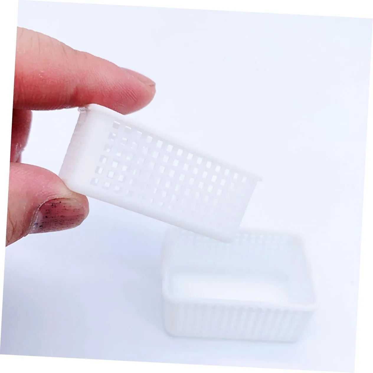 Garneck 5sets 2pcs Miniature Storage Baskets for Dollhouse Lightweight Decorative Baskets Dollhouse Accessories for Craft Projects and Imaginative Play 2pcs*5