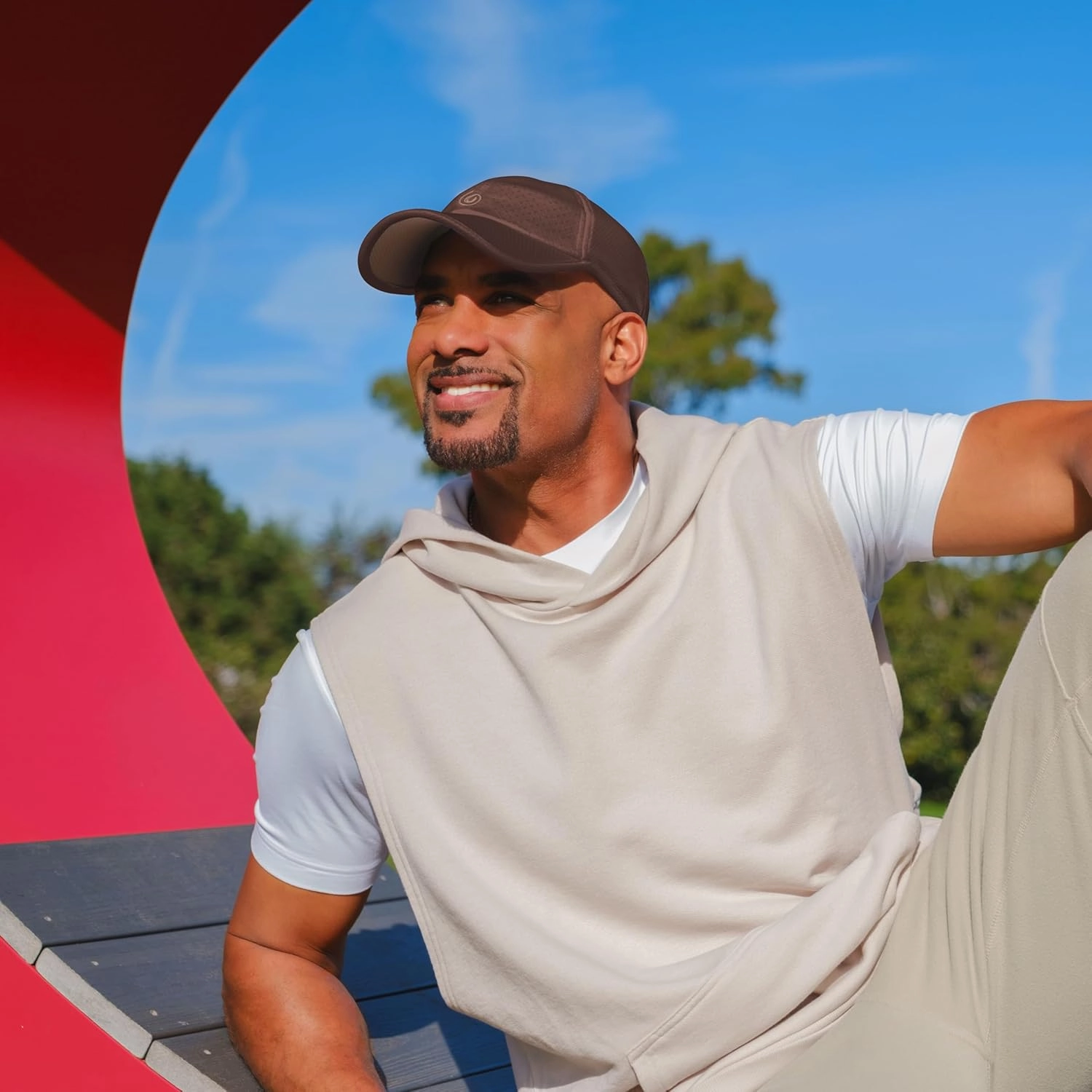 Hat 2.0, Tri-Layer EvapoCOOL Ventilation Technology, Adjustable Fit, Moisture-Wicking