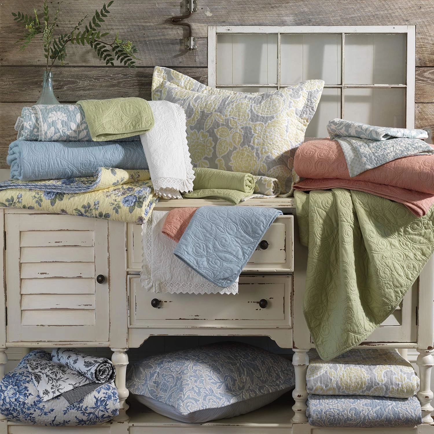 Laura Ashley Home - Full/Queen Quilt Set, Reversible Floral Cotton Bedding with Matching Shams, Home Decor for All Seasons (Walled Garden Blue, Full/Queen)