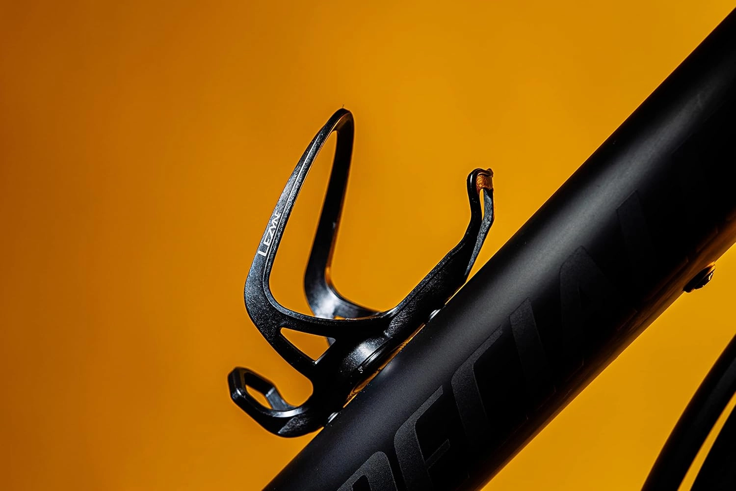 LEZYNE Matrix Air Cage Bicycle Bottle Cage with Stealth Airtag Storage, Dual Side Loading, IPX7 Waterproof, Durable, Water Bottle Mount for Bikes