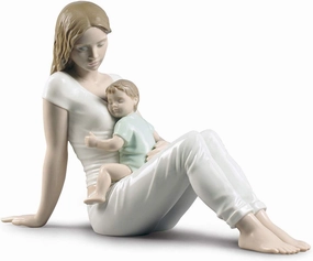 LLADRÓ A Mother's Love Figurine Type 445. Porcelain Mother Figure.