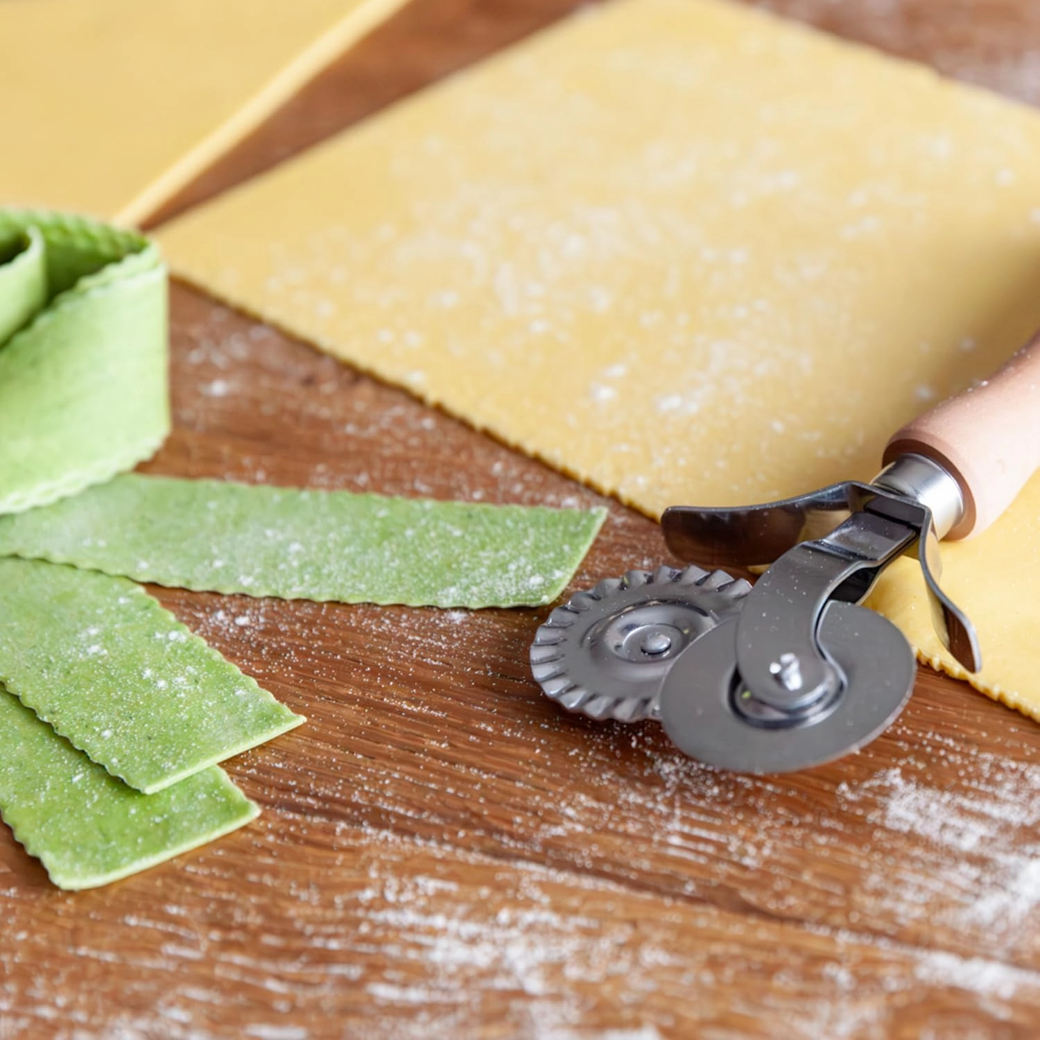 MARCATO Double Dough Cutter, Cake Tool, Steel, Precise and Decorative Cut, Strong and Durable