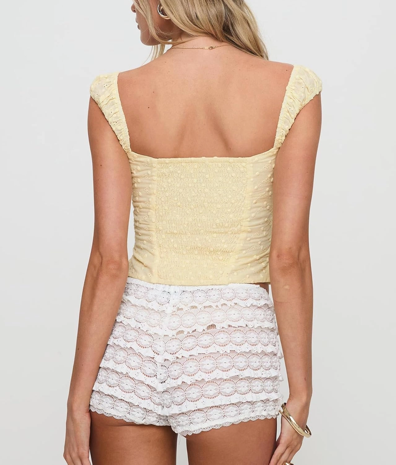 Mxiqqpltky Lace Trim Crop Tops for Women Y2k Fairy Grunge Tee Tops Cap Sleeve Low Cut Slim Fit Aesthetic Babydoll Tee Shirt