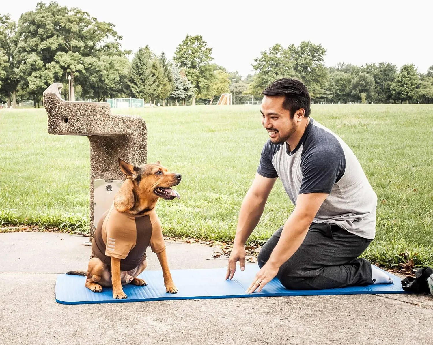 Pet Life ® Active 'Hybreed' 4-Way Stretch Two-Toned Performance Dog T-Shirt