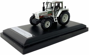 Scale Model Mominiatur 1/87 Steyr 8130 8110 Resin Agricultural Tractor Model Coupe Simulation