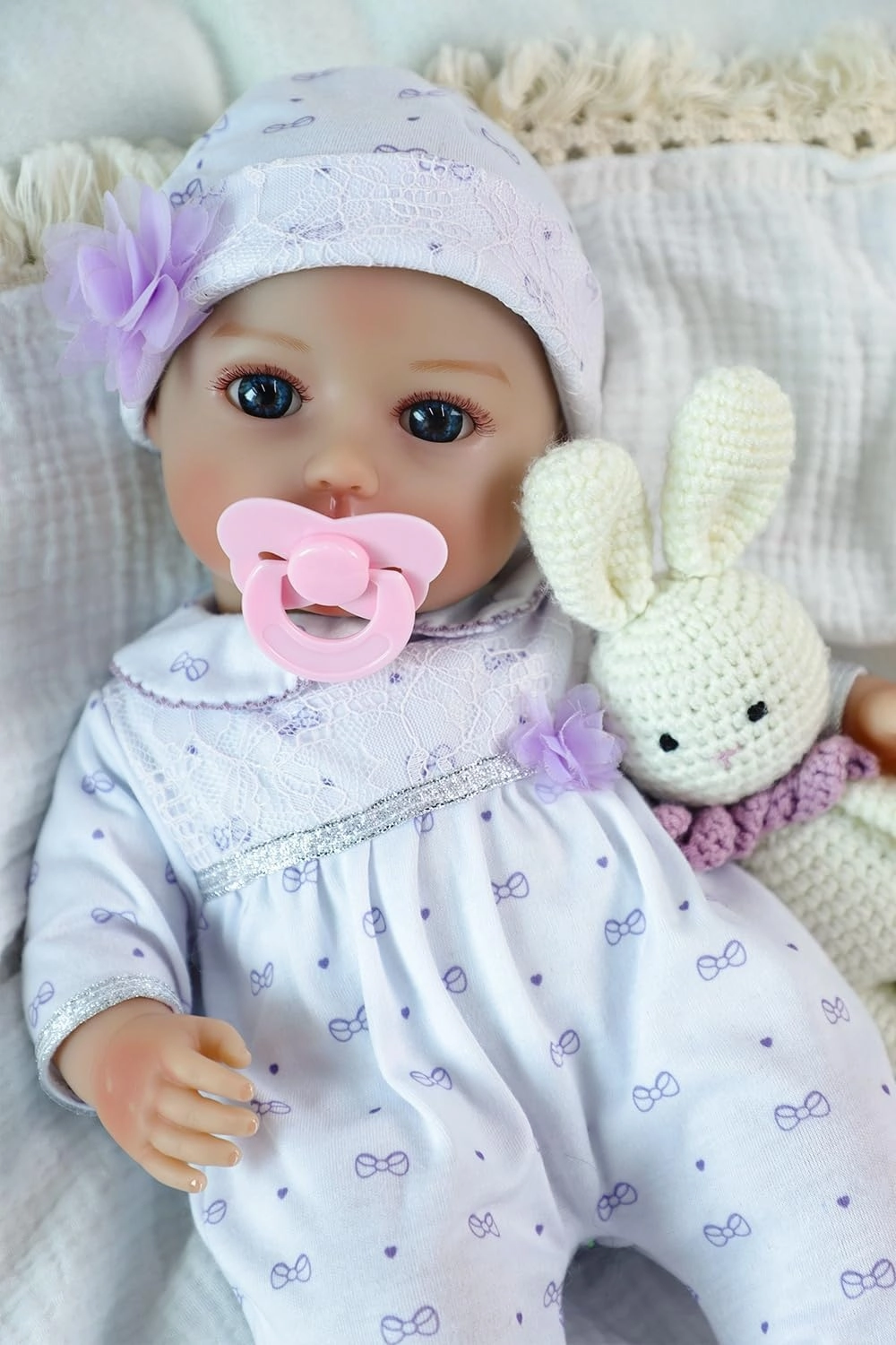 SCOM Baby Dolls, 16inch Realistic Baby Dolls Cute Soft Body Baby Doll Real Life Baby Doll Silicone Lifelike Baby with Accessories for 3  Year Old Girls Gifts