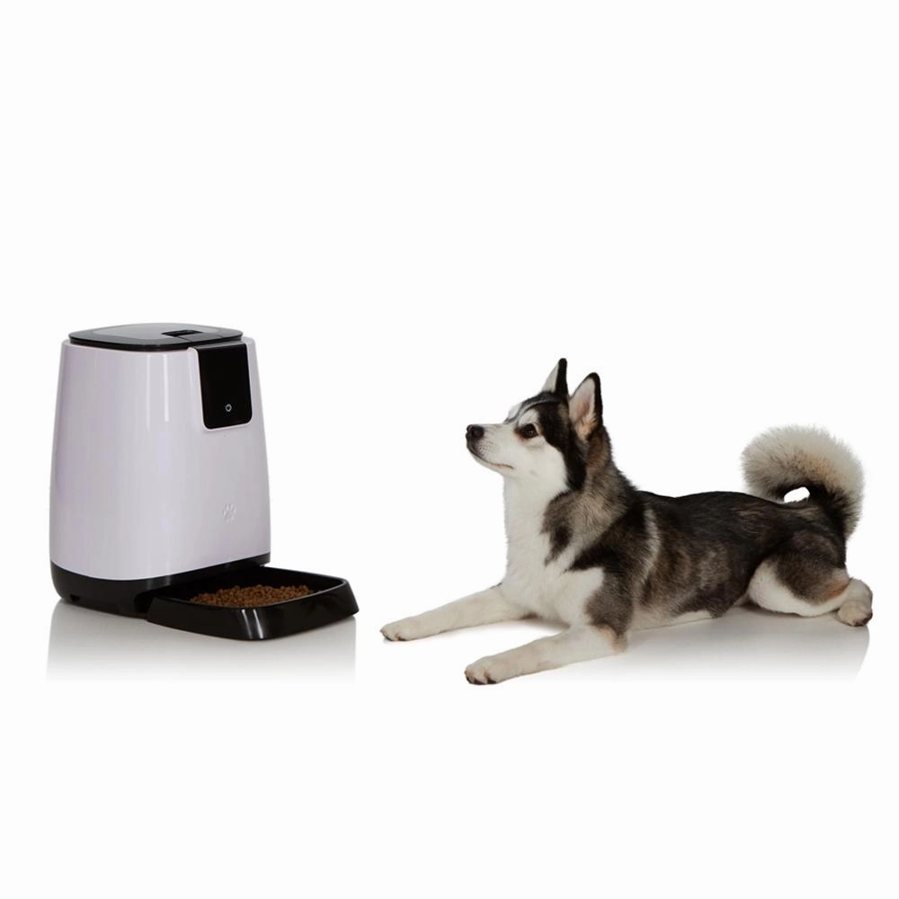 Smart Programmable Automatic Feeder for Pets