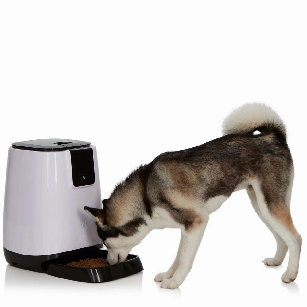 Smart Programmable Automatic Feeder for Pets