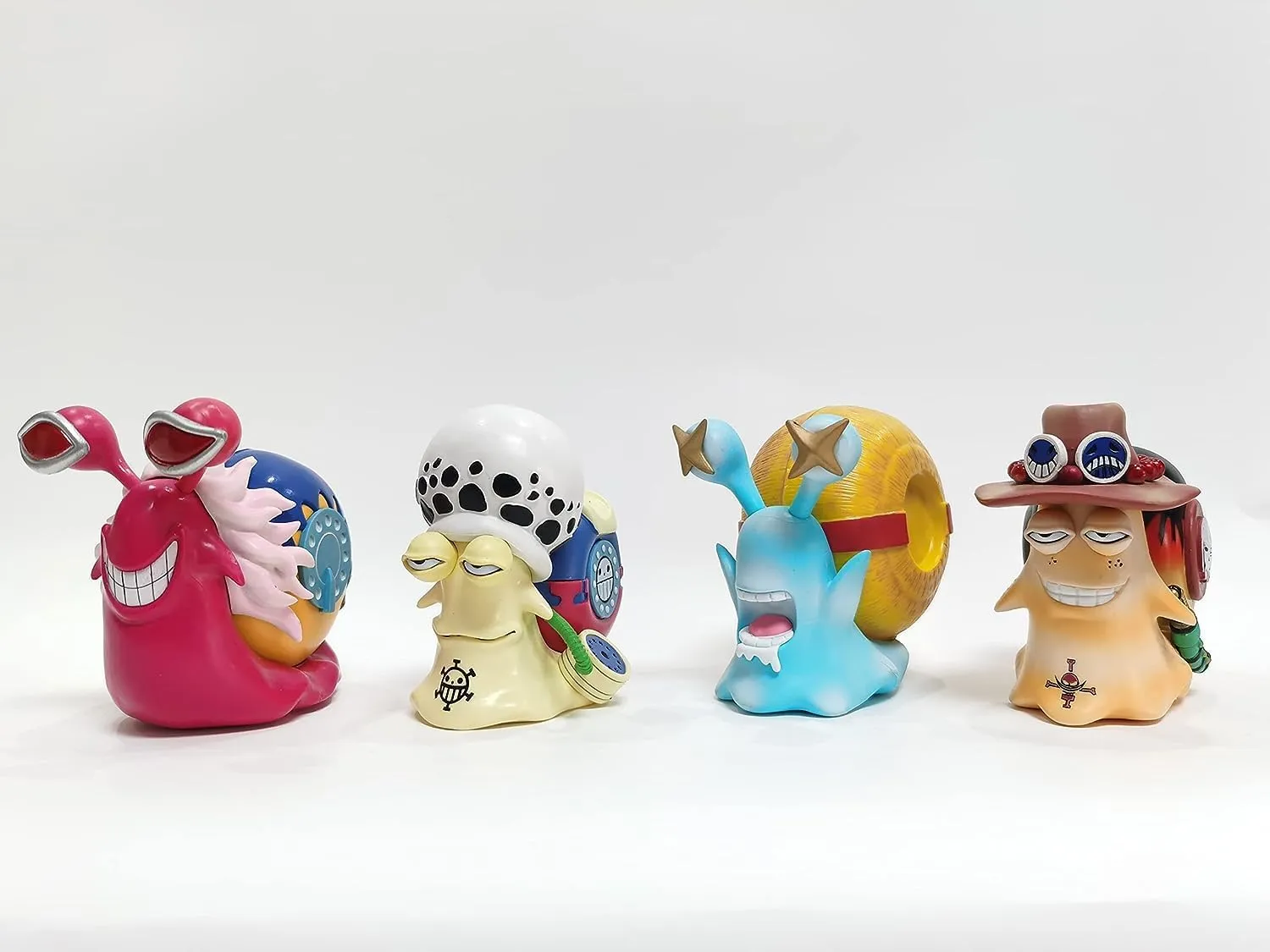 Thcbme Anime Action Figures Den Den Mushi Cute Figures Transponder Snail Phone Bug PVC Figures Model Collection Ornaments (Ace)
