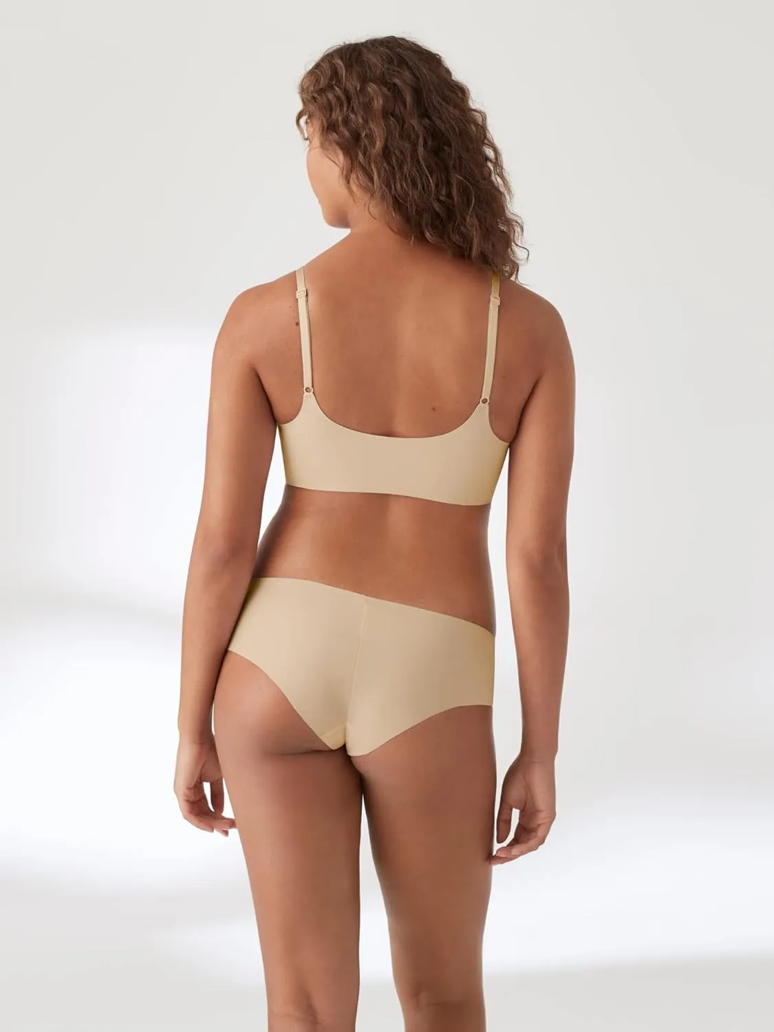 True & Co Women's True Body Boost Scoop Neck Adjustable Strap Bra