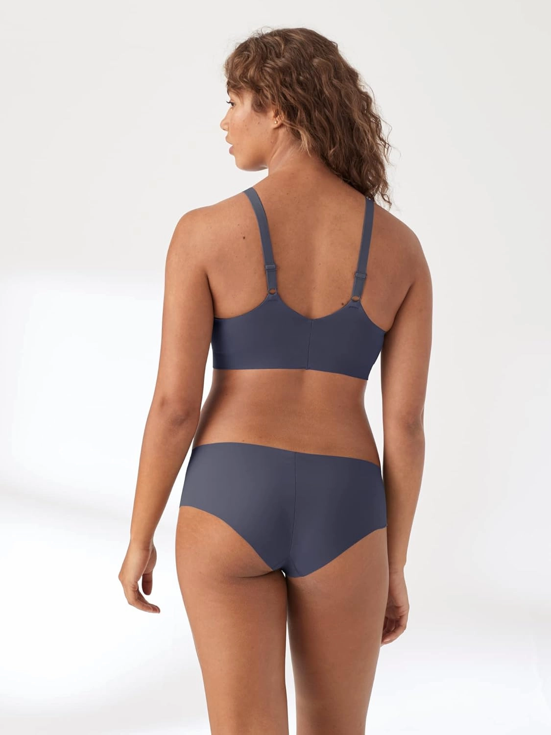 True & Co Women's Soft Form V Neck Adjustable Strap Bra