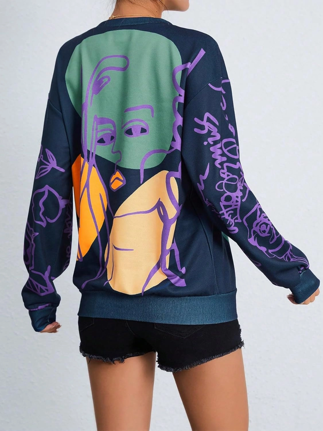 WDIRARA Women's Figure Graphic Print Sweatshirt Round Neck Long Sleeve Contrast Color Graffiti Pullovers