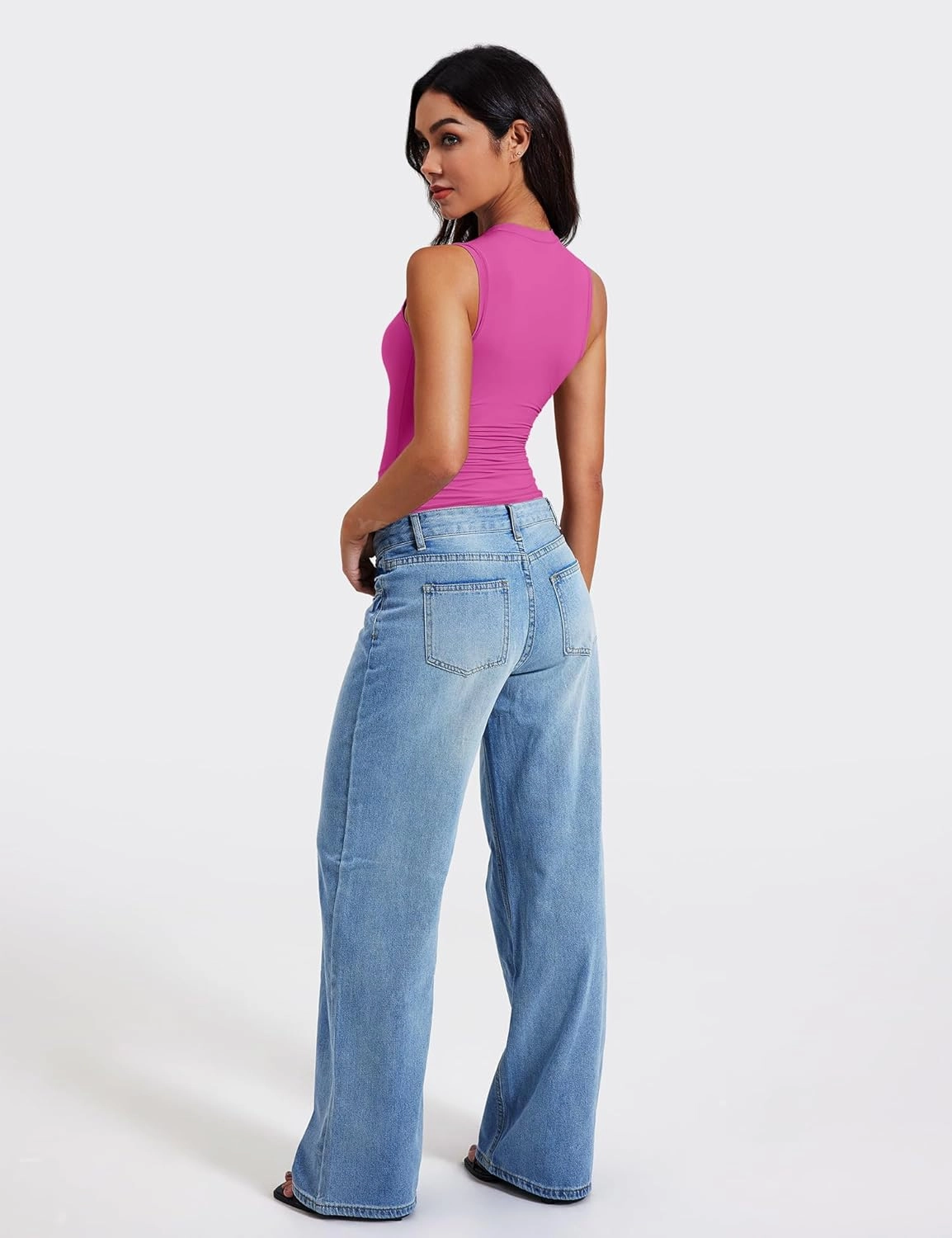 YEOREO Women Basic Mock Neck Workout Crop Top Sleeveless Double Lined Tank Tee Slim Fitted Ruched Going Out Camisole